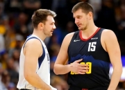 AYX- 东契奇克服颈伤触底反弹 单节暴走狂砍19分强势收胜 