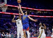 爱游戏体育-穆雷回归赛场，战术调整首场状态亮眼，西班牙队观众沸腾！的简单介绍