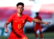 爱游戏- 西甲今晨走向成谜，成都蓉城调整名单，更衣室稳定，数据趋势出现新变化